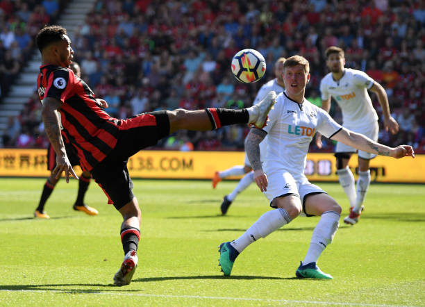 其合同中加 其合同中加